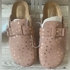 NWT Cat & jack girls slip ons size 1